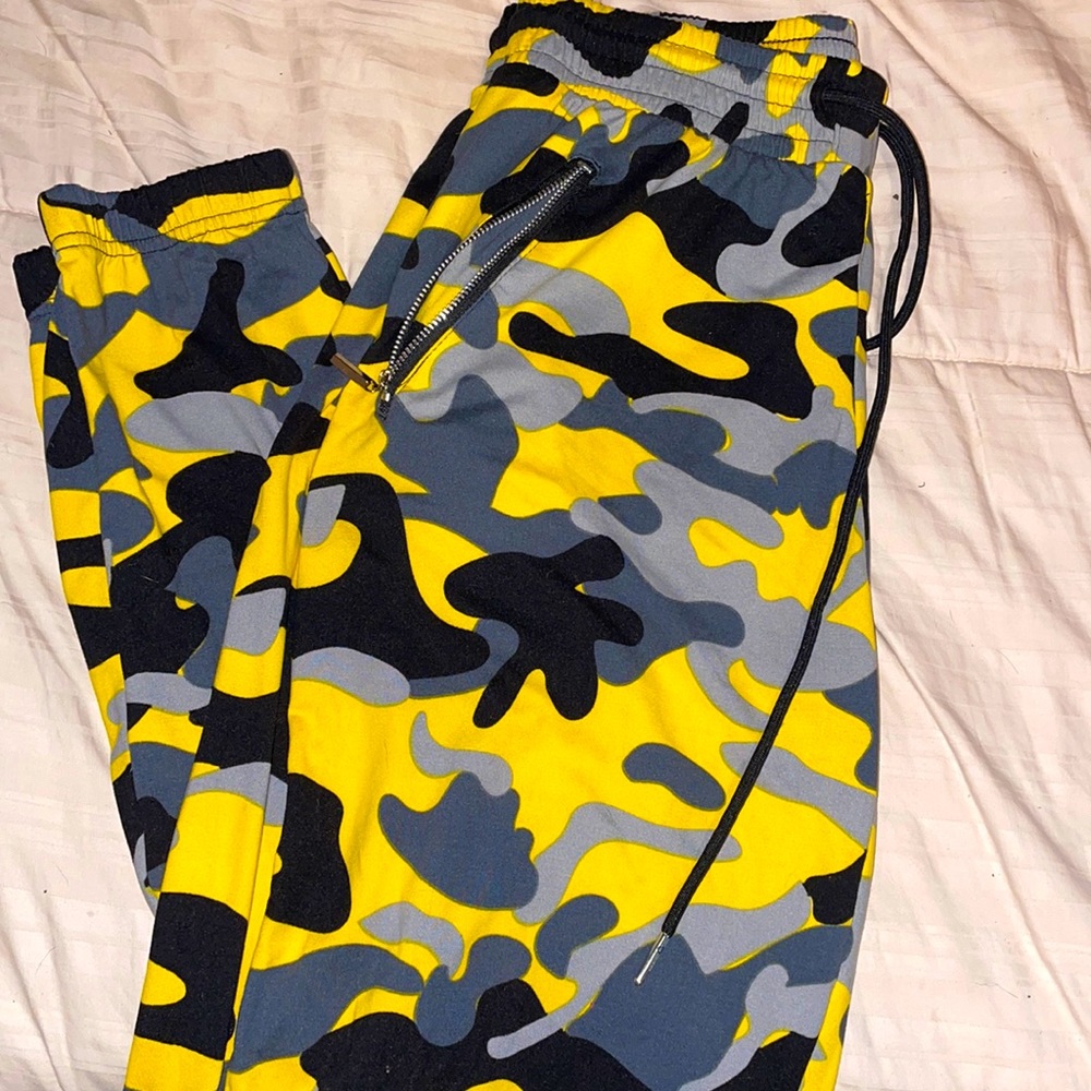 Camo jogger pants soft thin fuzzy material